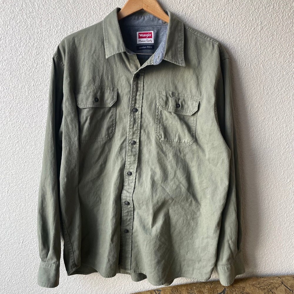 Wrangler Men's Size XL Comfort Flex Long Sleeve Button Down Shirt Olive Green
